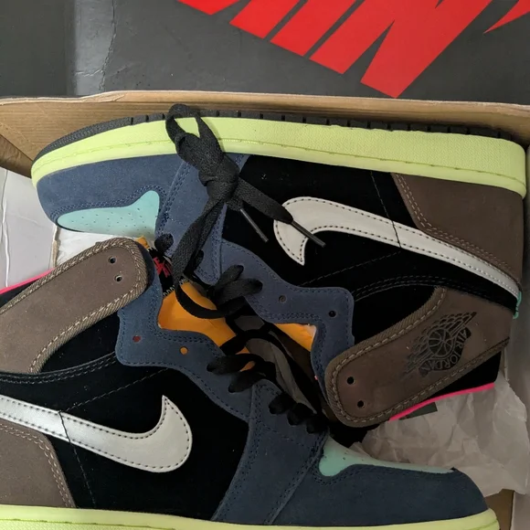 New Jordans - Picture 3 of 6